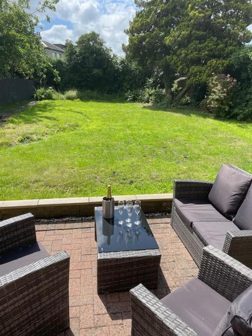 Fantastic Home In Brightons, Falkirk. Polmont Ngoại thất bức ảnh