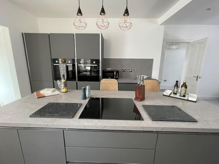 Fantastic Home In Brightons, Falkirk. Polmont Ngoại thất bức ảnh