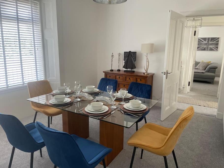 Fantastic Home In Brightons, Falkirk. Polmont Ngoại thất bức ảnh