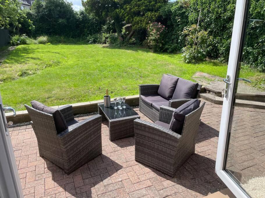 Fantastic Home In Brightons, Falkirk. Polmont Ngoại thất bức ảnh