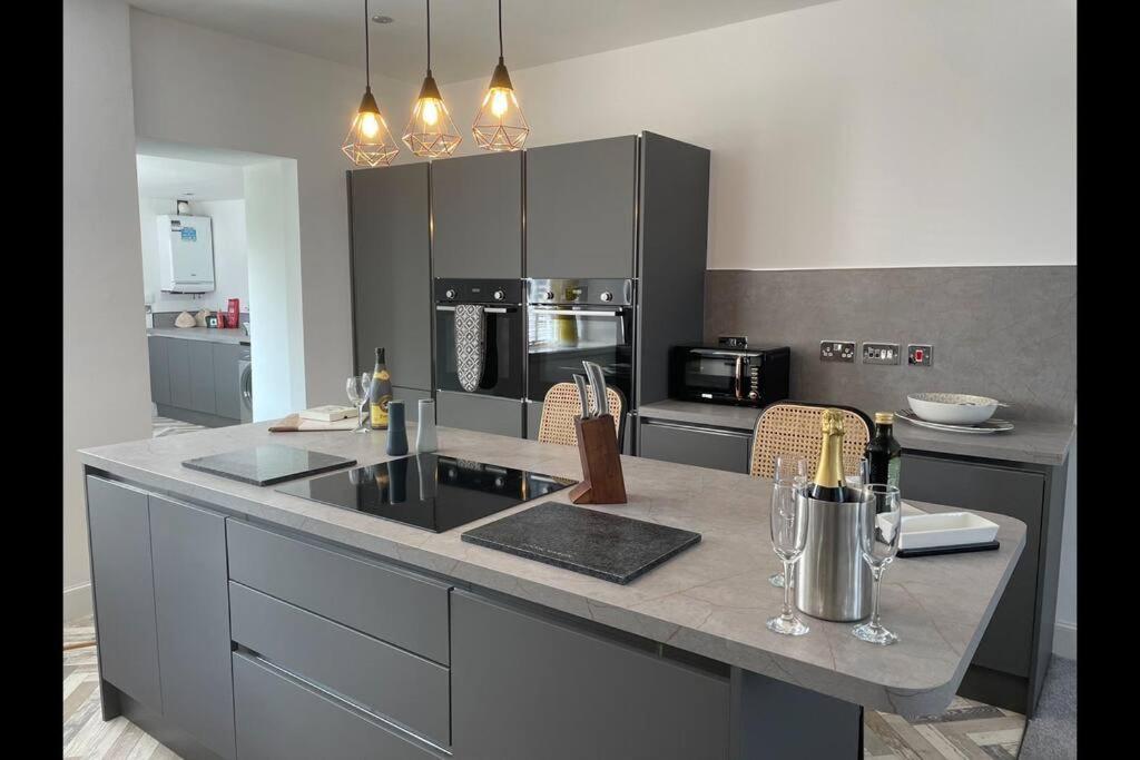 Fantastic Home In Brightons, Falkirk. Polmont Ngoại thất bức ảnh
